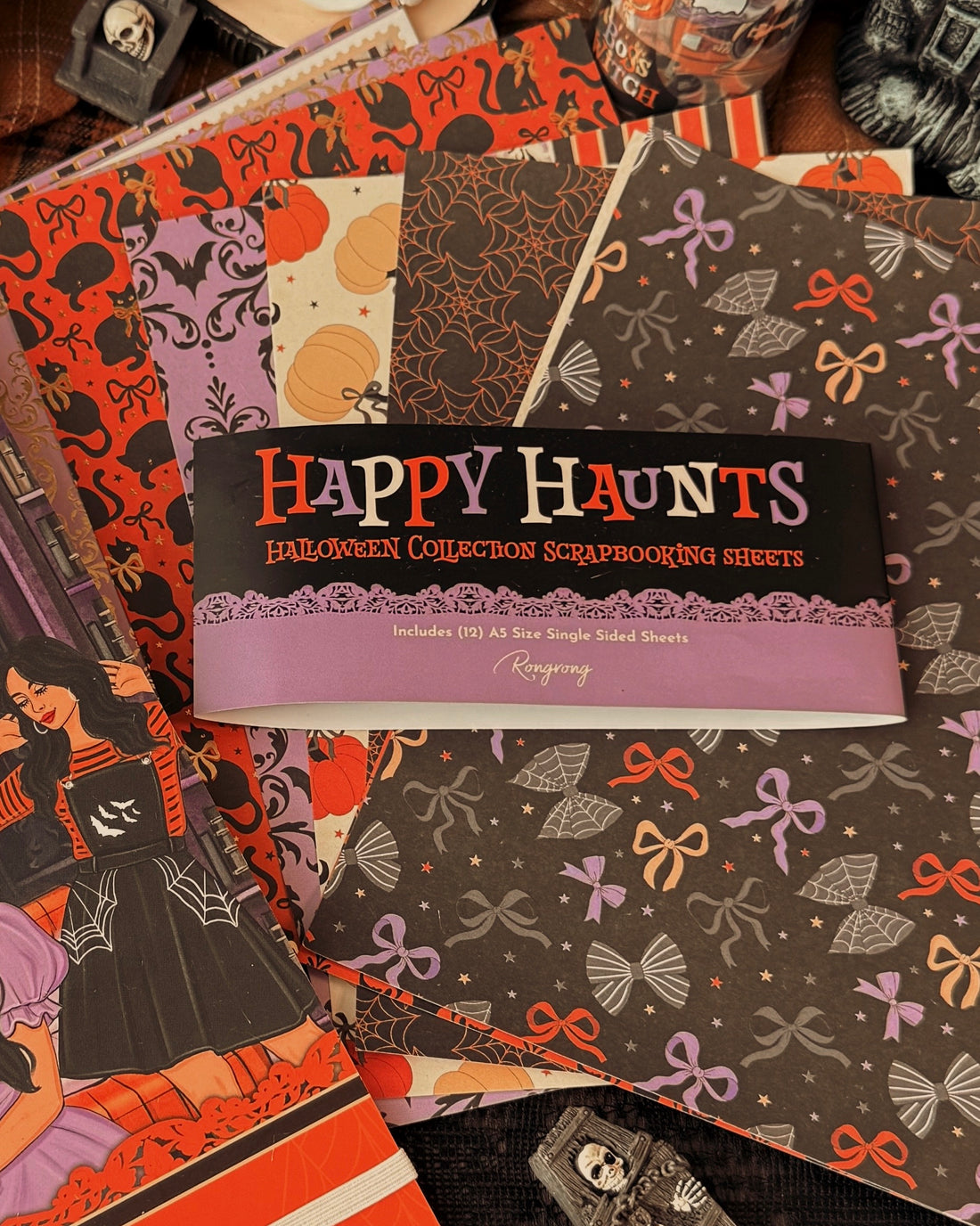 Happy Haunts Scrapbooking Paper [DOWNLOAD]