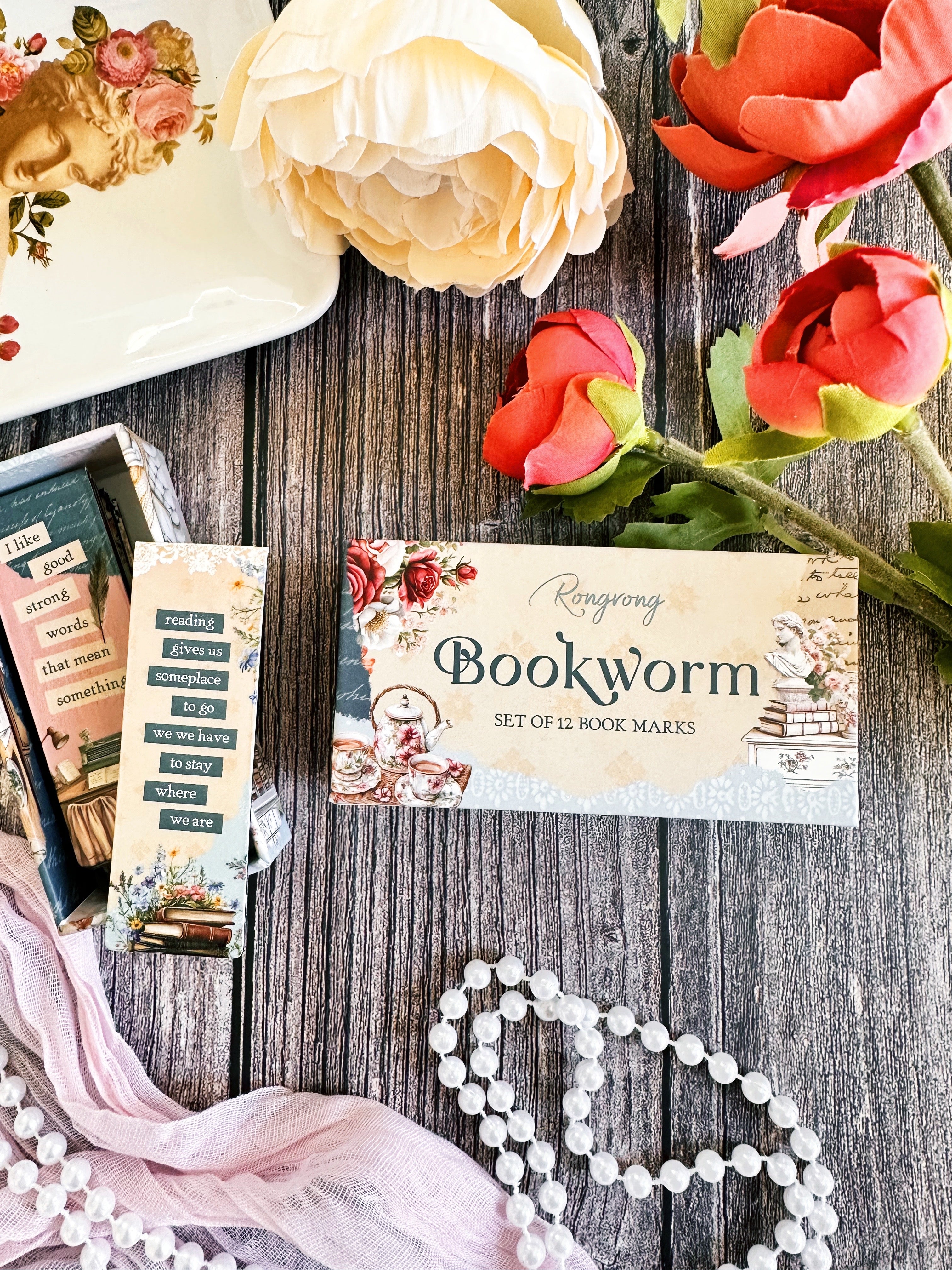 Bookworm Vol. 5 magnet Bookmarks